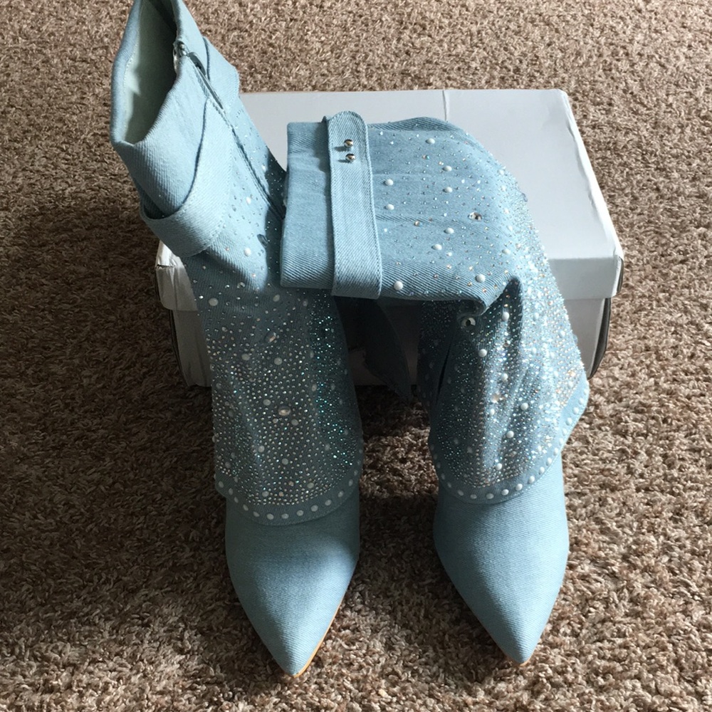 Jean Boots - Picture 3 of 4